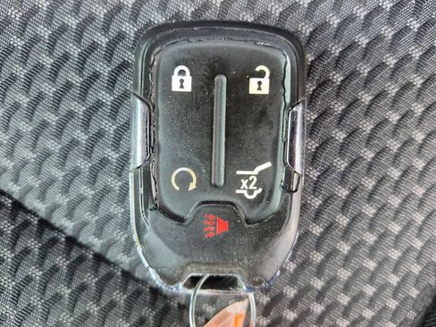 Used 2020 GMC Acadia SLE w/ Driver Convenience Package FWD image 32