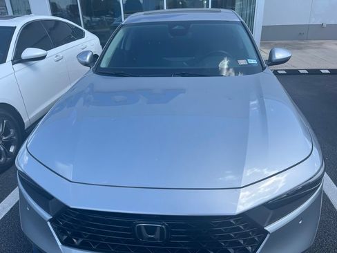 Used 2023 Honda Accord EX-L image 2
