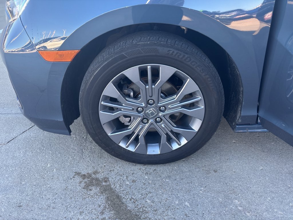Used 2025 Honda Odyssey Touring image 27