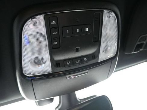 Used 2025 Dodge Durango R/T AWD/4WD image 37