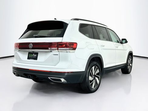 Used 2025 Volkswagen Atlas SE AWD/4WD image 9