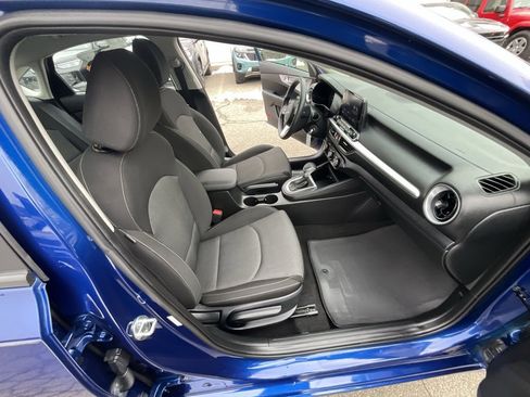 Used 2024 Kia Forte LXS w/ LXS Technology Package image 33