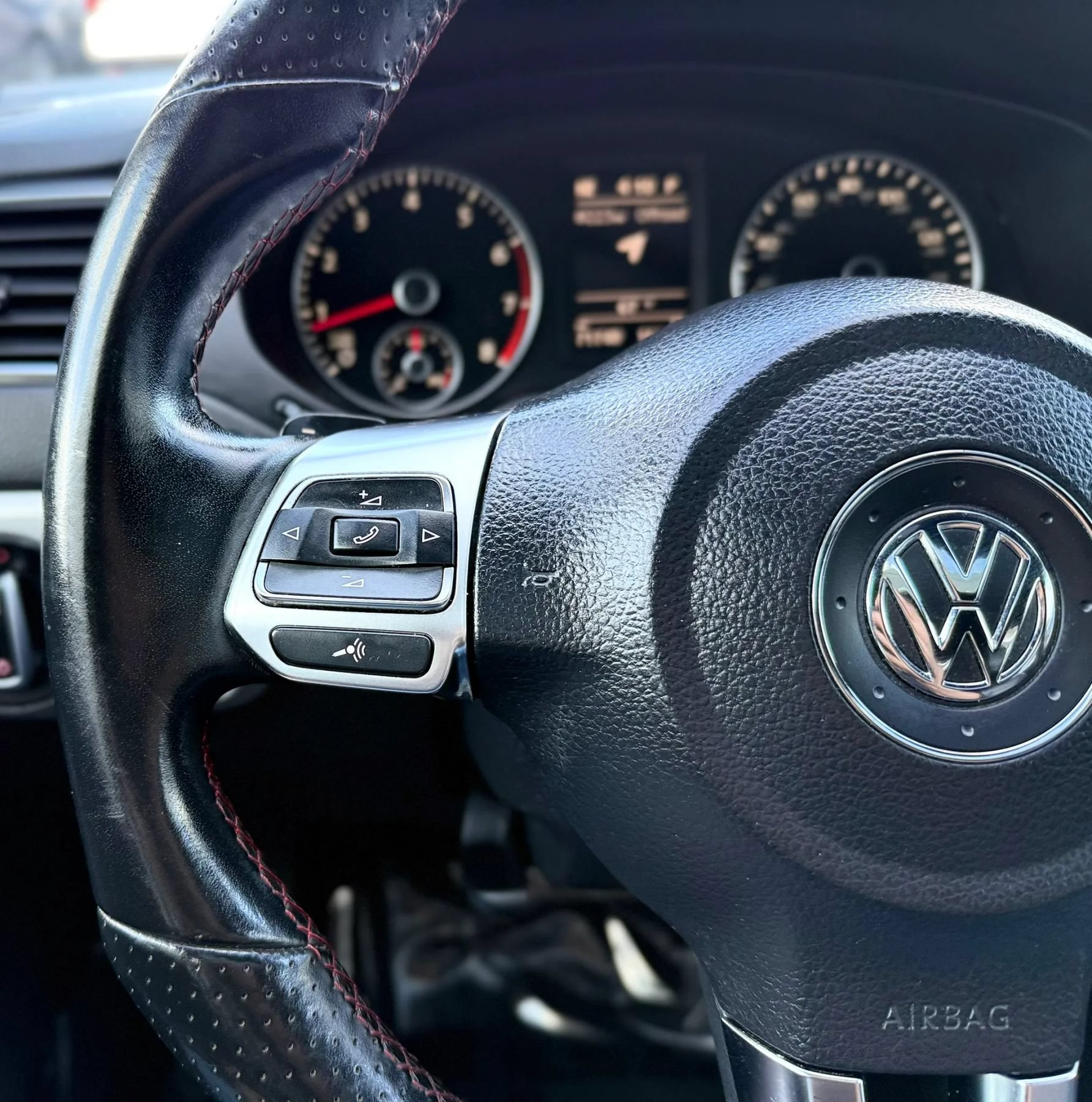 Used 2013 Volkswagen Jetta GLI Autobahn FWD image 13