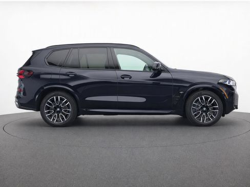 Certified 2024 BMW X5 xDrive40i w/ M Sport Package AWD/4WD image 4