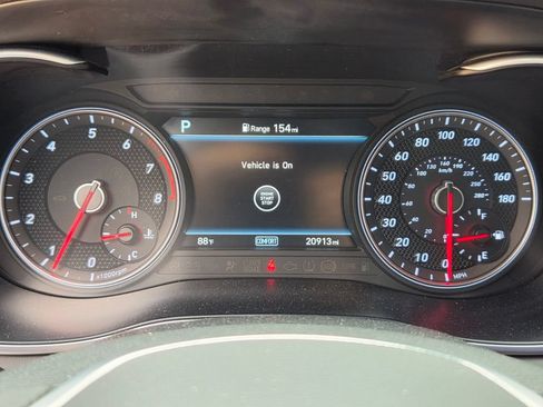 Used 2020 Genesis G70 2.0T w/ Sport Package RWD image 28