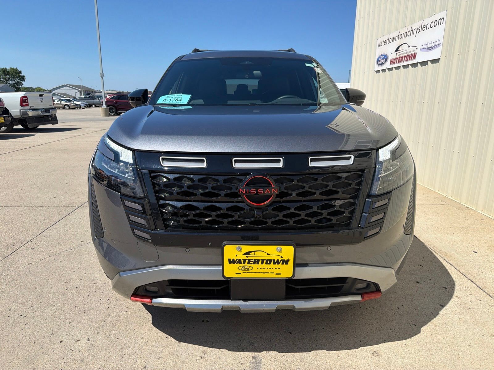 Used 2026 Nissan Pathfinder Rock Creek AWD/4WD image 3