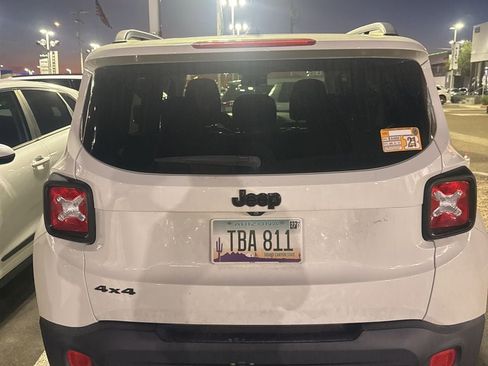 Used 2017 Jeep Renegade Altitude image 5