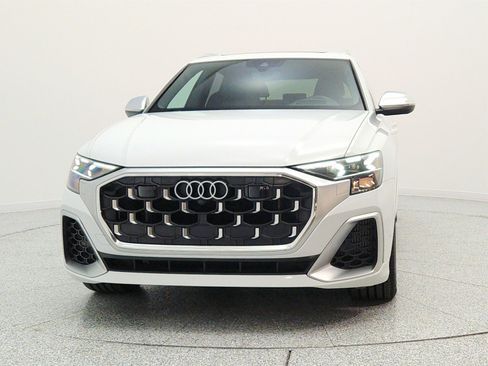 Used 2024 Audi SQ8 Prestige AWD/4WD image 2