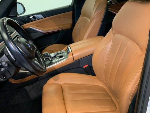 Used 2022 BMW X7 xDrive40i w/ M Sport Package AWD/4WD image 19