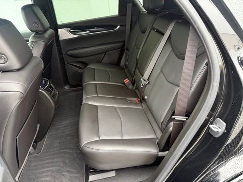 Certified 2024 Cadillac XT5 Premium Luxury AWD/4WD image 28