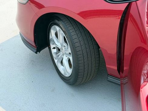 Certified 2023 Honda Accord LX image 28