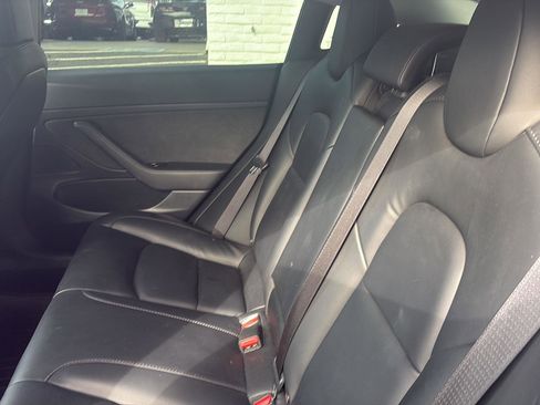 Used 2020 Tesla Model 3 Standard Range image 20