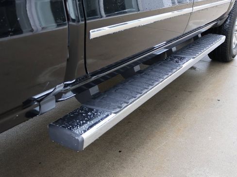 Used 2016 Chevrolet Silverado 3500 LTZ image 32