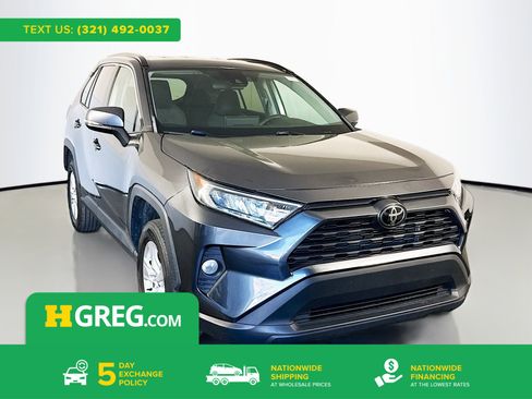 Used 2021 Toyota RAV4 XLE image 1