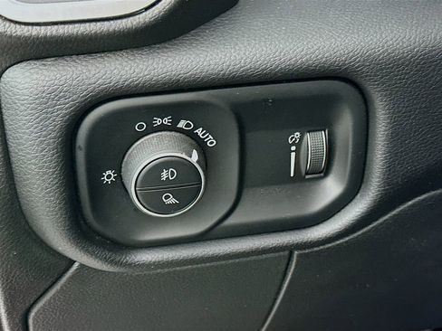 Certified 2024 RAM 2500 Big Horn w/ Sport Appearance Package image 18