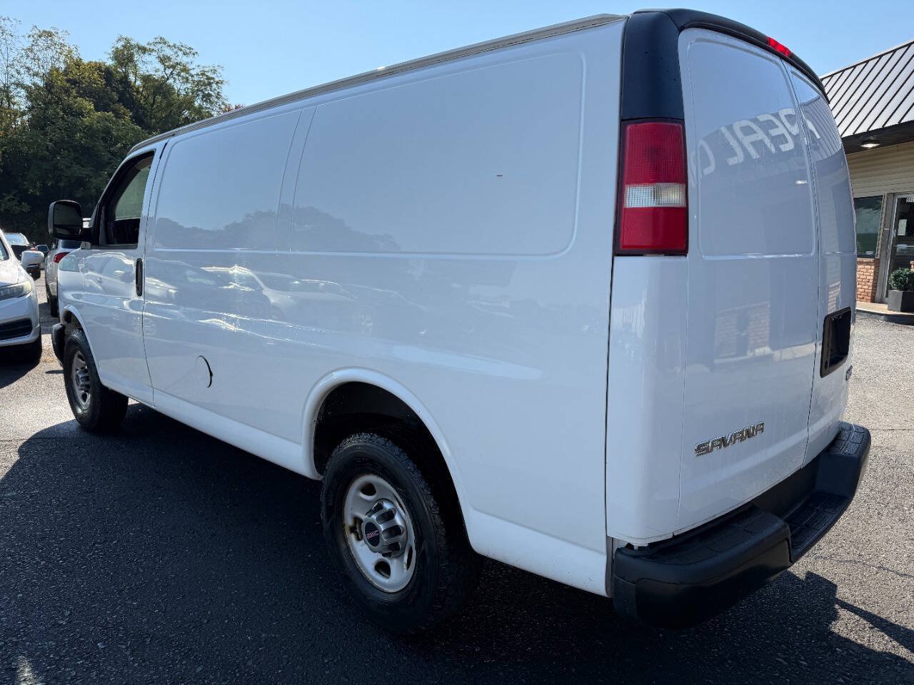 Used 2013 GMC Savana 2500 RWD image 7