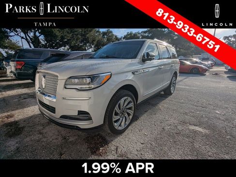 Used 2022 Lincoln Navigator Reserve AWD/4WD image 9