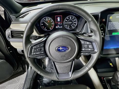 Used 2025 Subaru Forester Limited AWD/4WD image 10