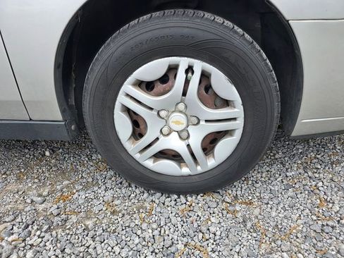 Used 2007 Chevrolet Malibu LS FWD image 14