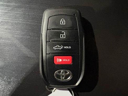 Used 2023 Toyota Tundra Platinum image 19