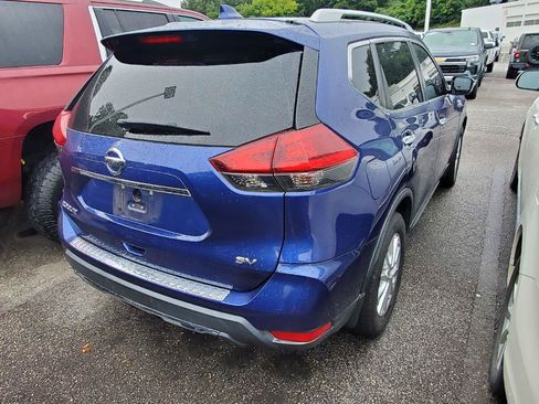 Used 2018 Nissan Rogue SV FWD image 9