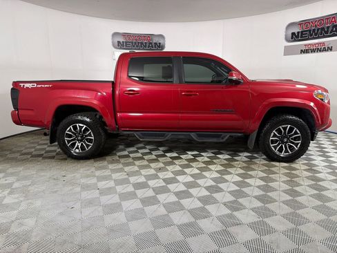 Used 2021 Toyota Tacoma TRD Sport RWD image 2
