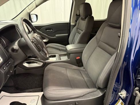 Used 2022 Nissan Frontier SV image 5