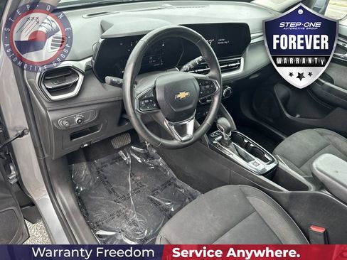 Certified 2026 Chevrolet TrailBlazer LT w/ LT Cold Weather Package FWD image 14