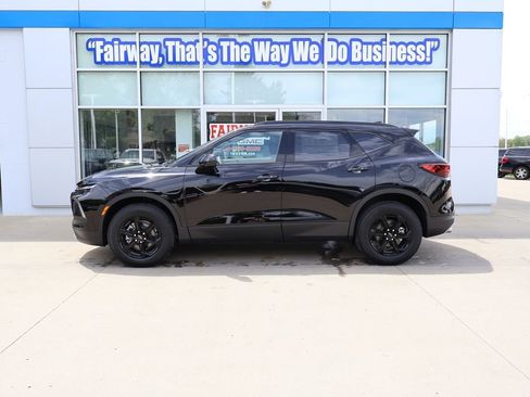 New 2026 Chevrolet Blazer LT w/ Midnight/Sport Edition AWD/4WD image 7