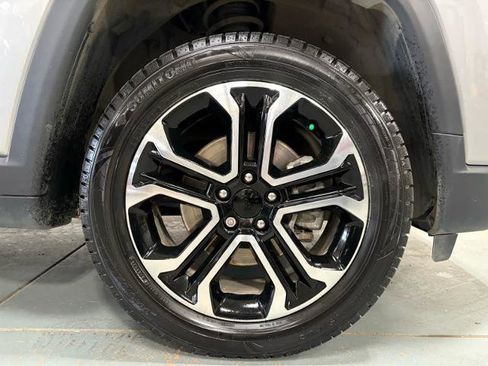 Used 2022 Jeep Compass Limited AWD/4WD image 8