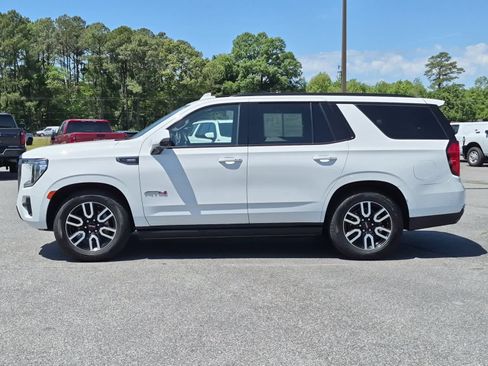 Used 2024 GMC Yukon AT4 w/ AT4 Premium Plus Package AWD/4WD image 7