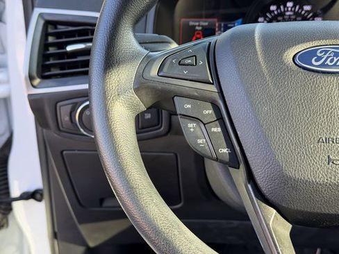 Used 2023 Ford Edge SE AWD/4WD image 8