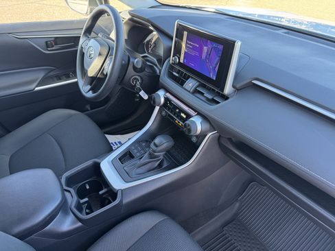 Certified 2025 Toyota RAV4 LE image 19