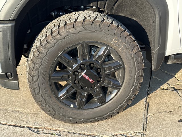 New 2026 GMC Sierra 2500 AT4 w/ AT4 Premium Plus Package AWD/4WD image 17