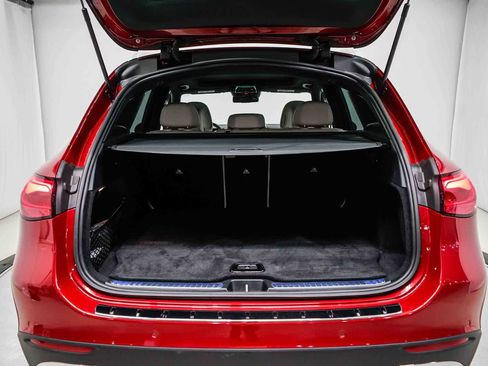 Used 2026 Mercedes-Benz GLC 300 image 27