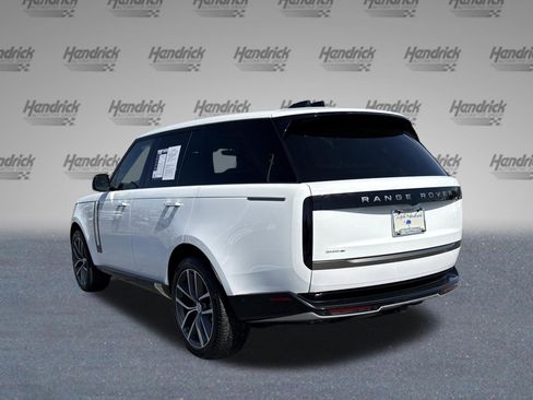 Used 2024 Land Rover Range Rover SE AWD/4WD image 8