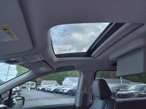New 2025 Honda Odyssey Elite image 12