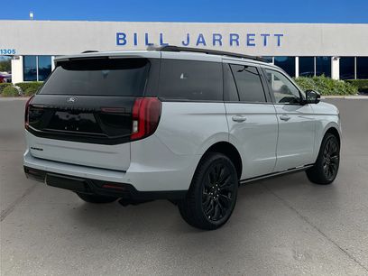 New 2025 Ford Expedition Platinum w/ Stealth Appearance Package
