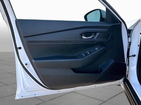 Used 2023 Honda Accord EX image 19