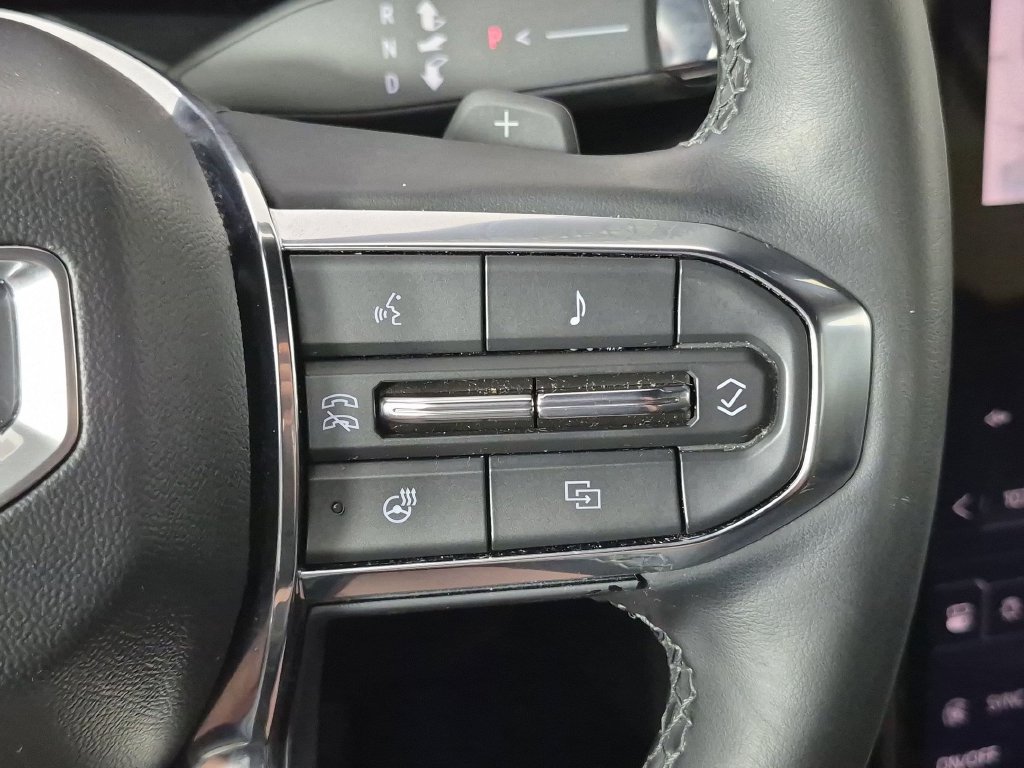 Certified 2025 GMC Acadia Elevation FWD image 19