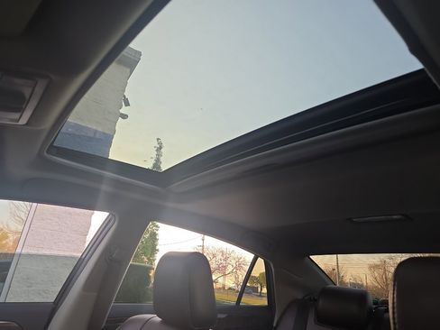 Used 2012 Toyota Avalon Limited image 22