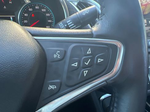 Used 2016 Chevrolet Malibu LT image 26