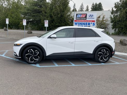 Certified 2024 Hyundai Ioniq 5 SEL RWD image 2