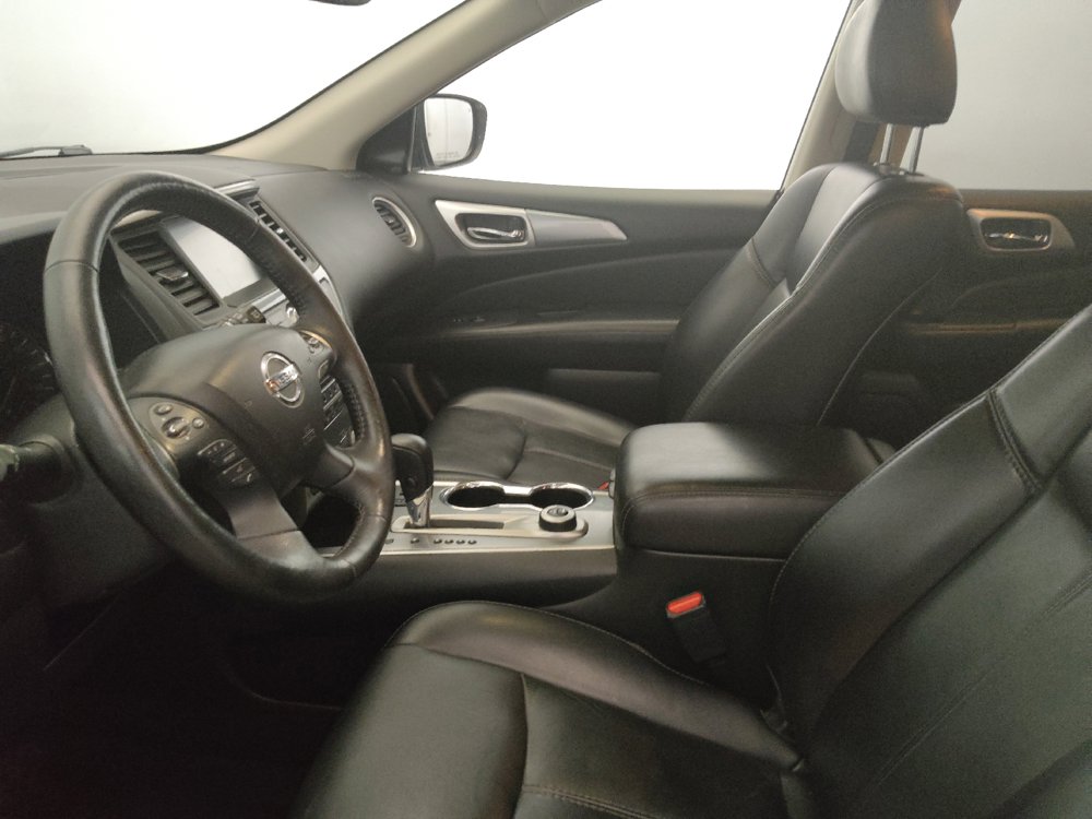 Used 2019 Nissan Pathfinder SL w/ Cargo Package AWD/4WD image 17