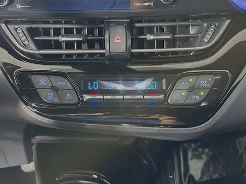 Used 2021 Toyota C-HR XLE image 18