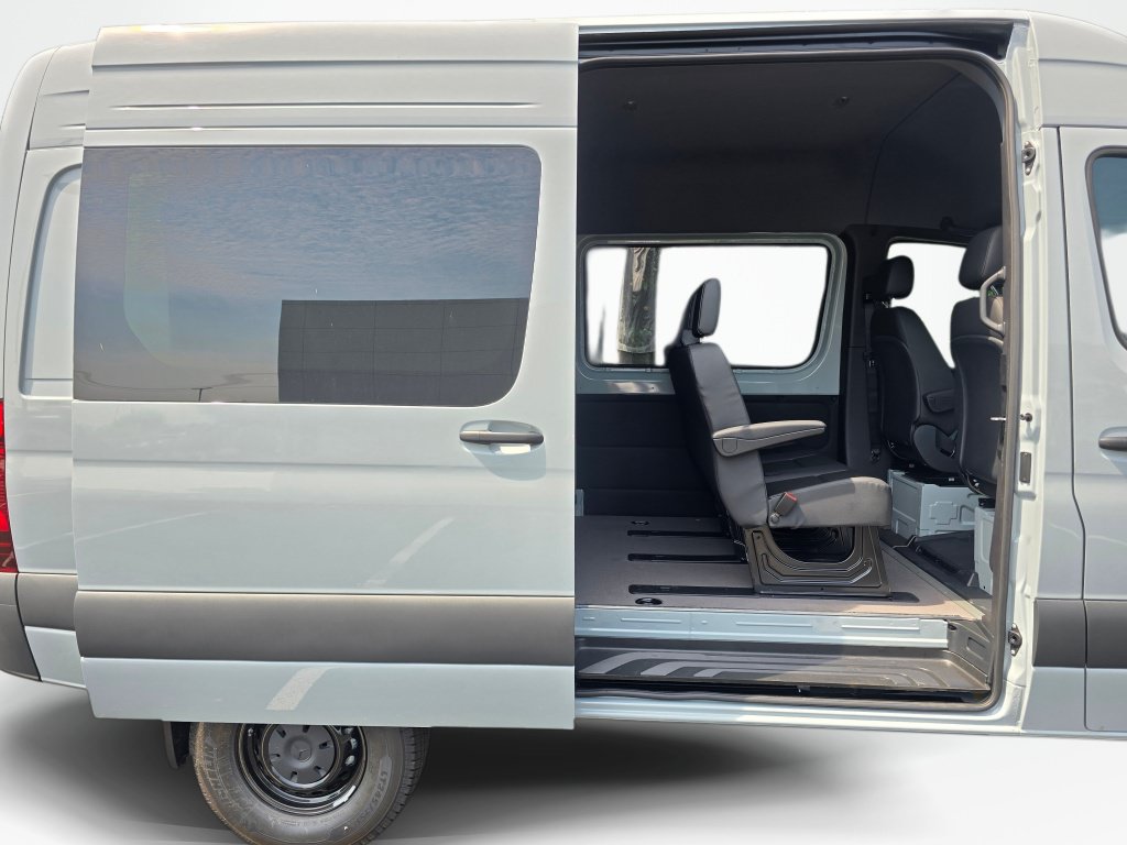 New 2026 Mercedes-Benz Sprinter 2500 image 22