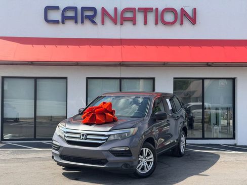 Used 2016 Honda Pilot LX image 2
