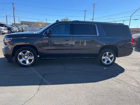 Used 2016 Chevrolet Suburban LTZ image 9