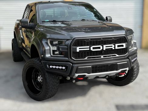 Used 2018 Ford F150 Raptor w/ Equipment Group 802A Luxury AWD/4WD image 1