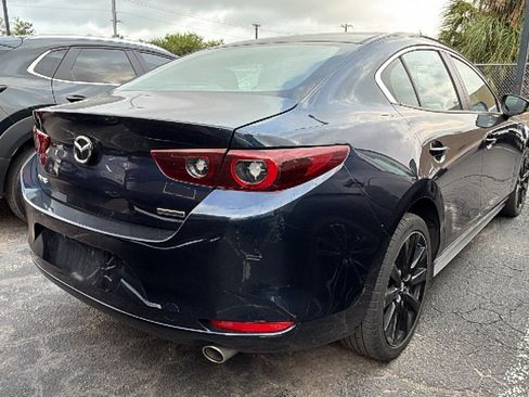 Used 2024 MAZDA MAZDA3 s FWD image 5